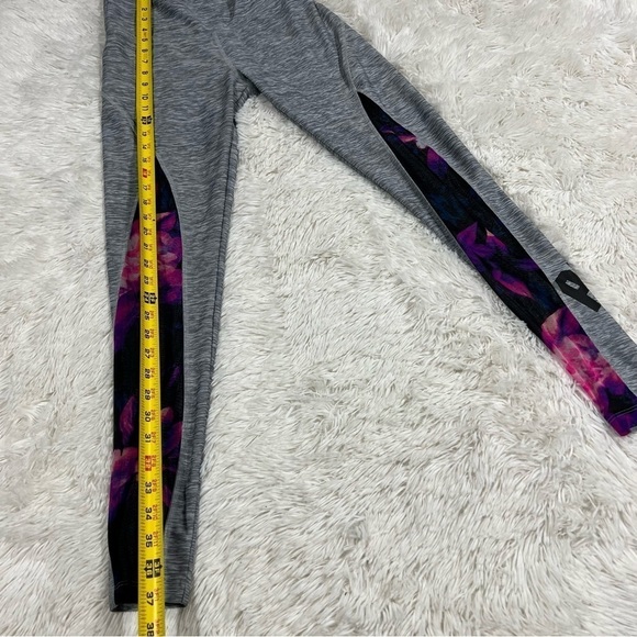 Victorias Secret PINK Ultimate High Waist Grey Mesh Floral Leggings Small - Picture 3 of 10